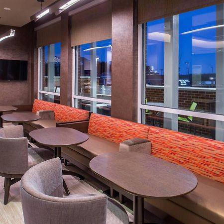 Springhill Suites By Marriott Greensboro Airport Buitenkant foto