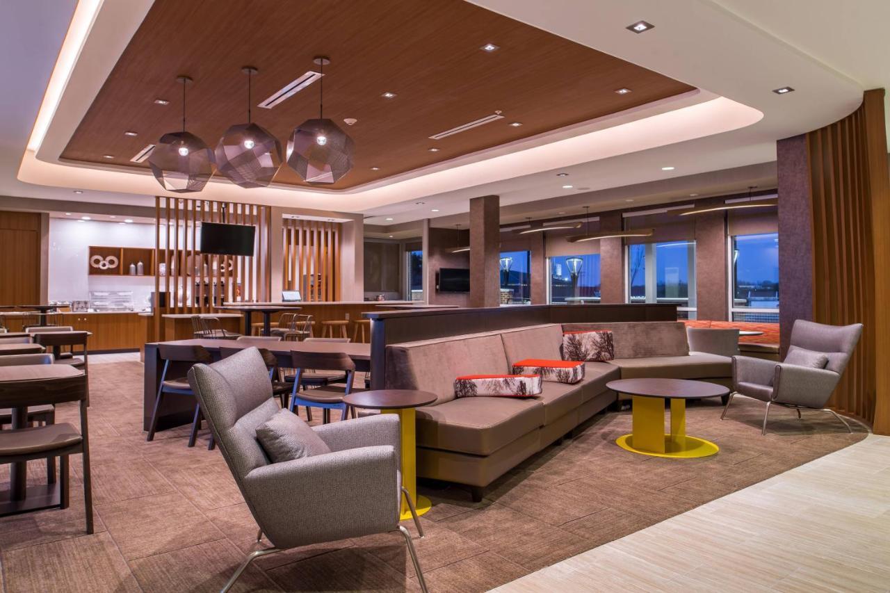 Springhill Suites By Marriott Greensboro Airport Buitenkant foto